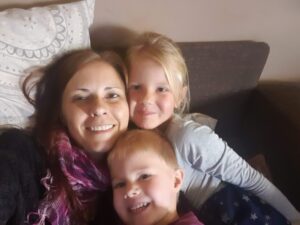 South African mom blogger Marlize Marais with her kids