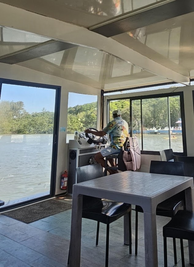 river boat cruise