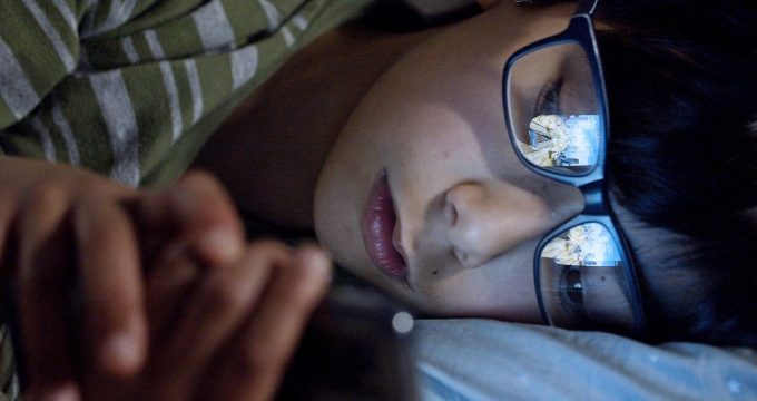 screen tips keep the phone out of the bedroom